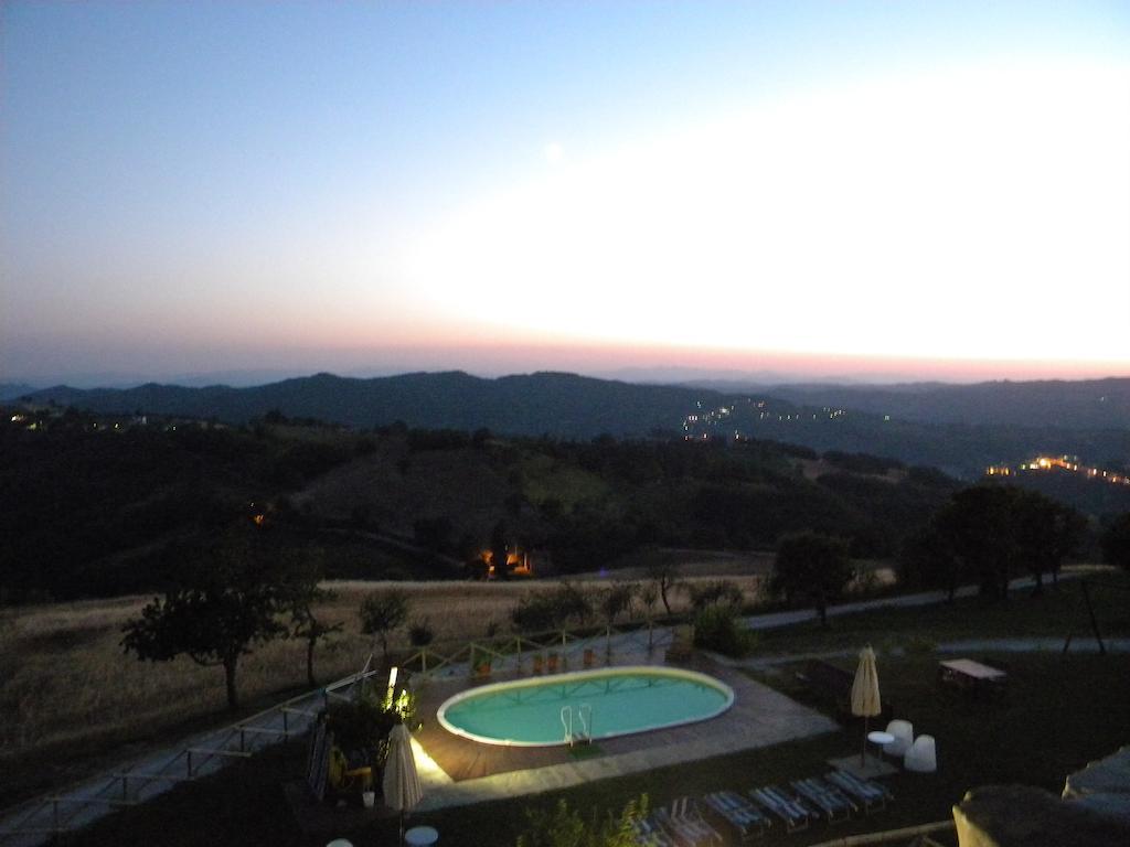 Agriturismo Borgo San Benedetto Villa Pietralunga  Exterior photo