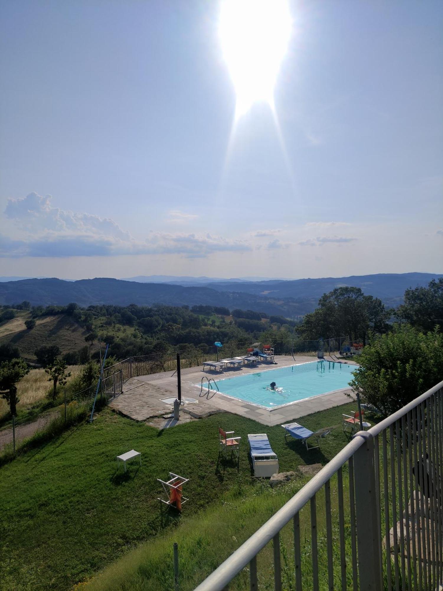 Agriturismo Borgo San Benedetto Villa Pietralunga  Exterior photo