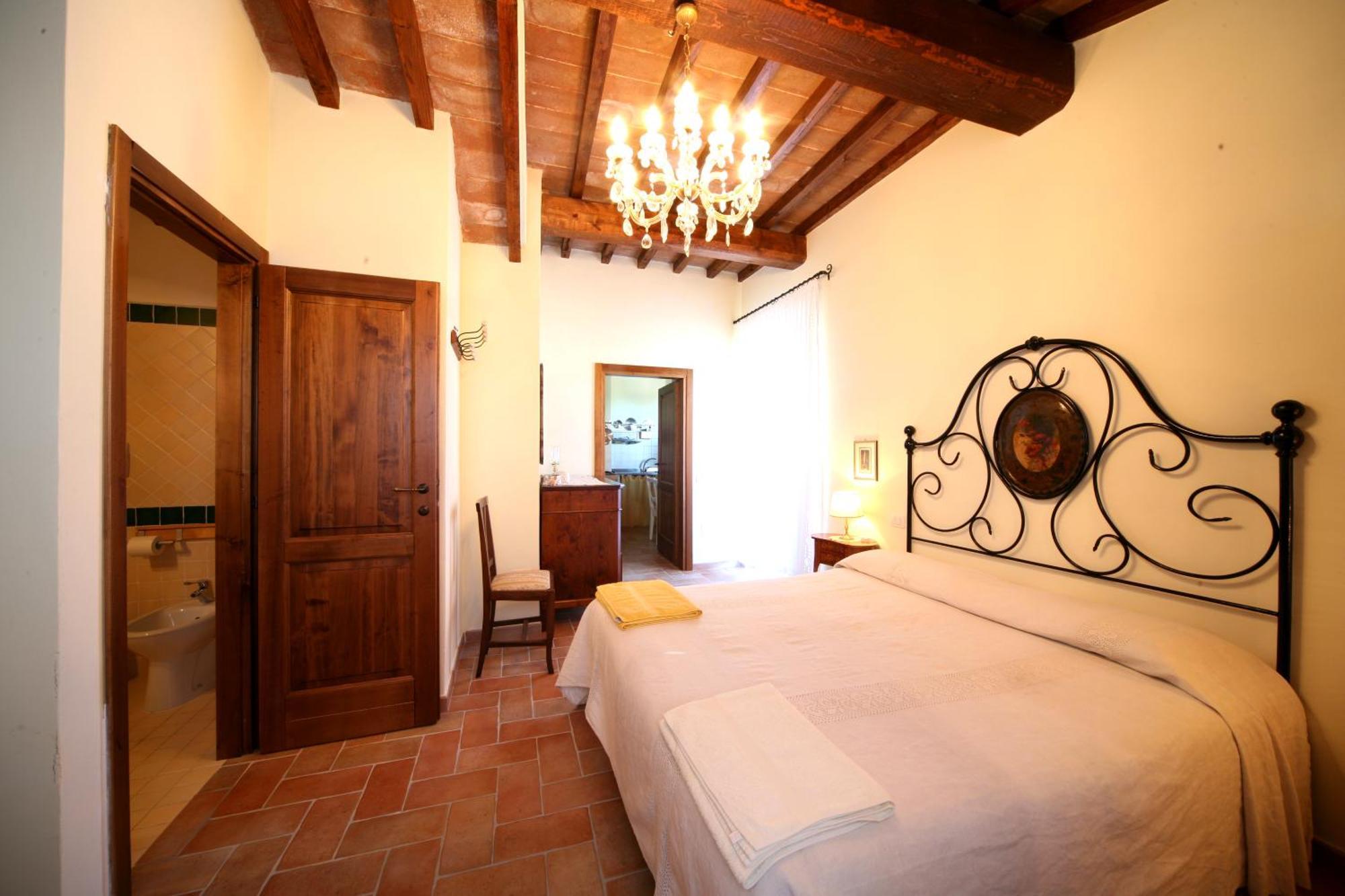 Agriturismo Borgo San Benedetto Villa Pietralunga  Room photo