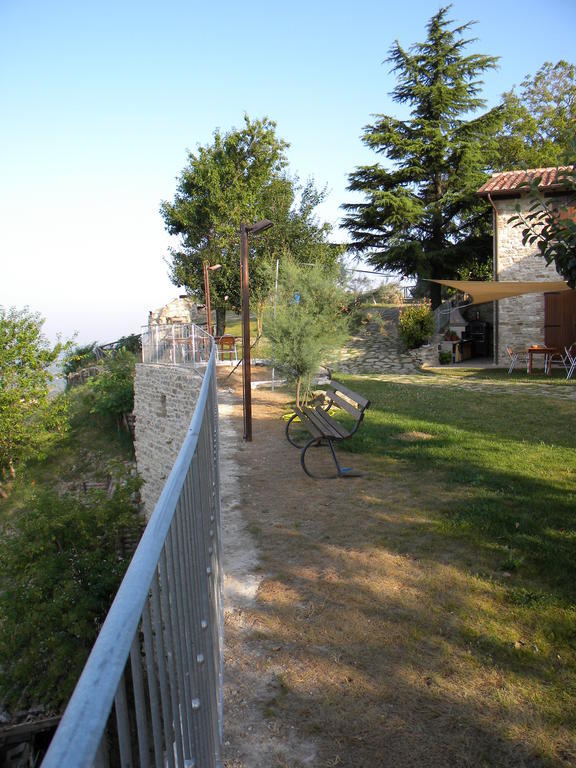 Agriturismo Borgo San Benedetto Villa Pietralunga  Exterior photo